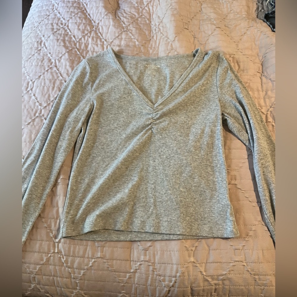 American Eagle Long Sleeve T-Shirt